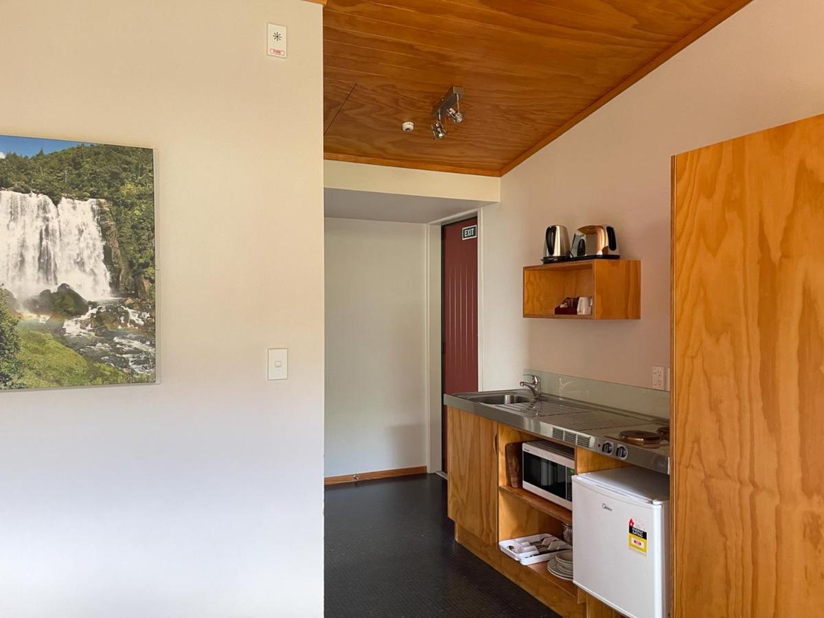 Waitomo Lodge Te Kuiti Buitenkant foto